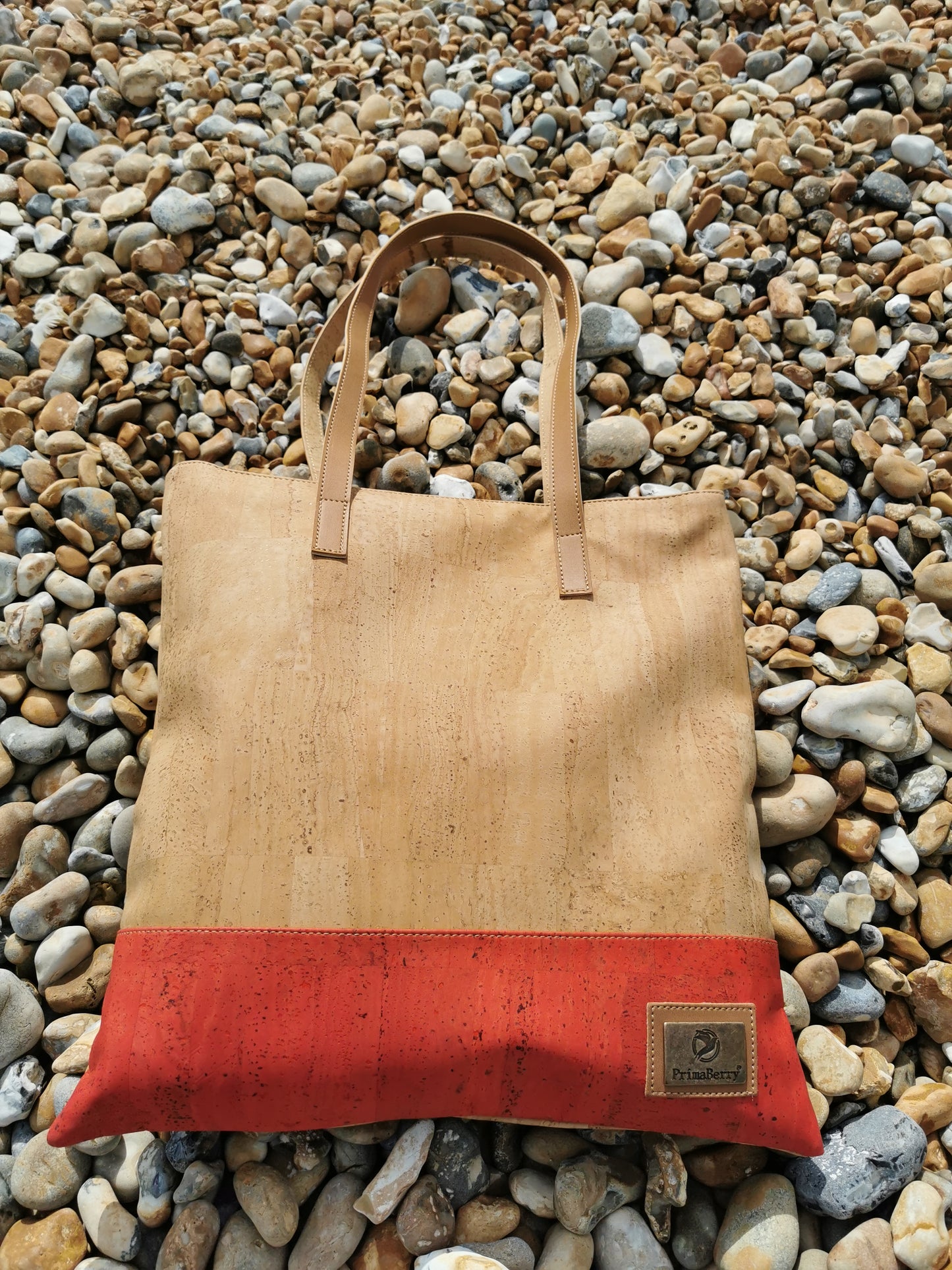 Saco de compras de cortiça vermelha vibrante: saco elegante, sustentável e prático feito de cortiça premium