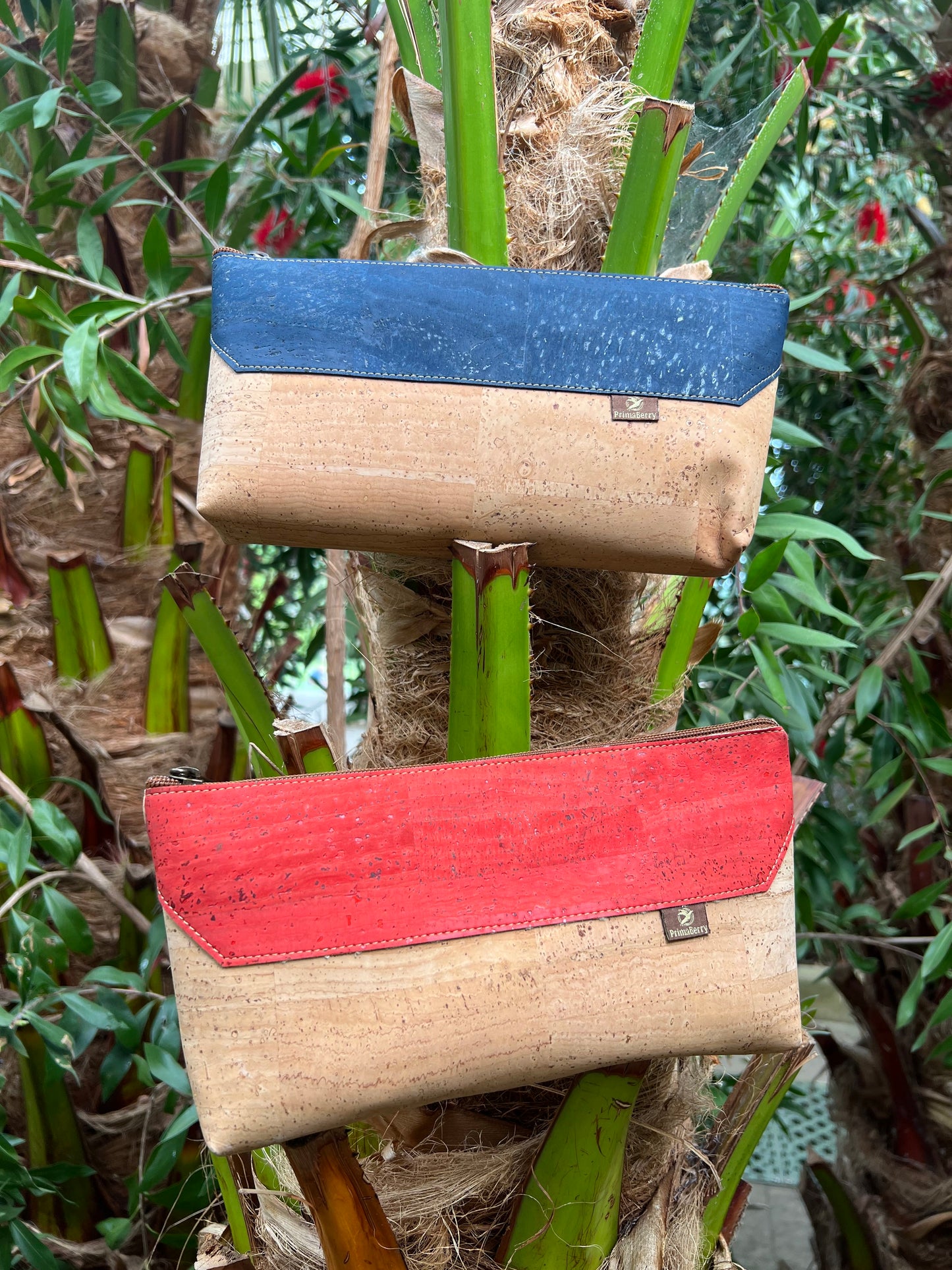 Kosmetiktasche aus Kork in Meeresblau: Nachhaltige und stilvolle Reisetasche aus hochwertigem Kork