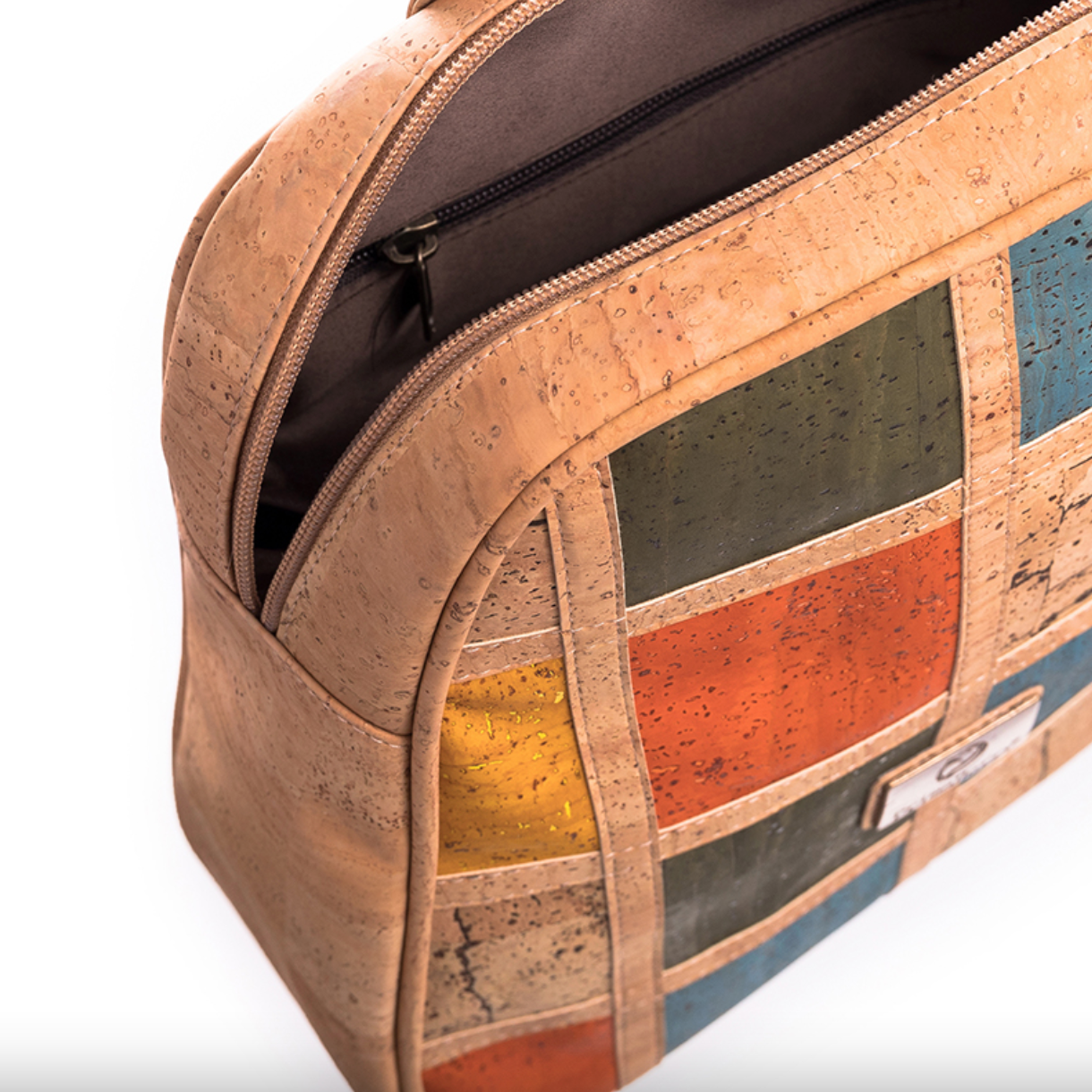 Diversity Cork Crossbody Bag: bolsa sustentável e elegante feita de cortiça portuguesa premium